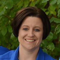 Jennifer Iverson Photo 18