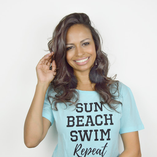 Amanda Cruz Photo 35