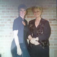 Tracy Kuhn Photo 27