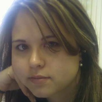 Stephanie Matthews Photo 35