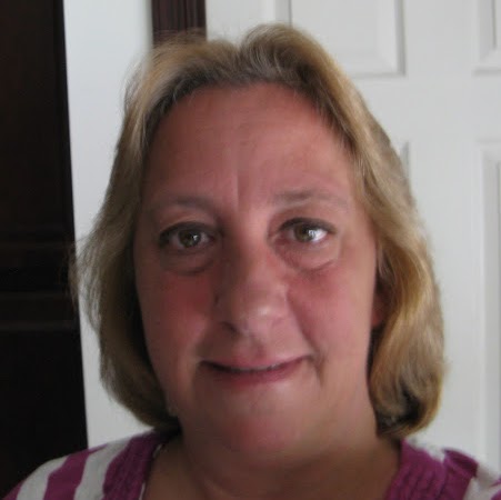 Debbie Saunders Photo 14
