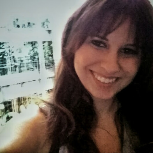 Elizabeth Lea Photo 28