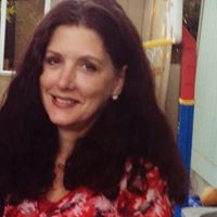 Katherine Larsen Photo 27