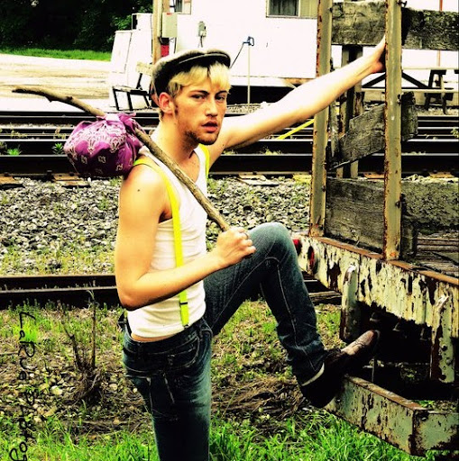Jon Hull Photo 5