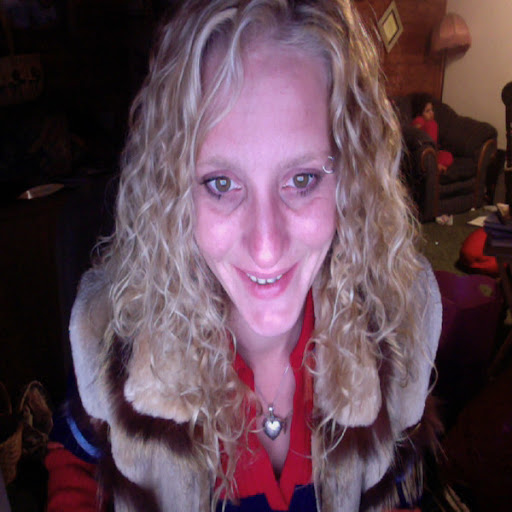 Gloria Sanders Photo 3