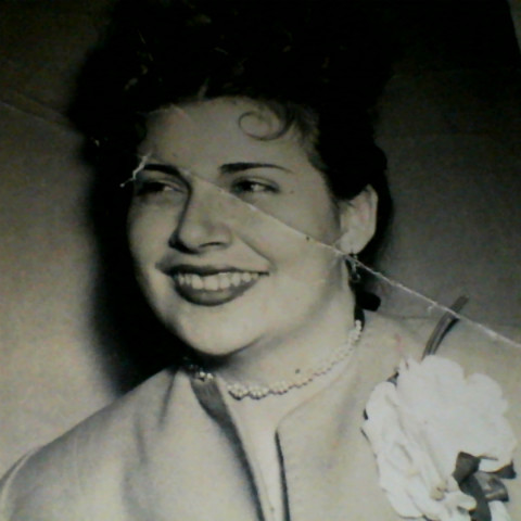 Minerva Vega Photo 31