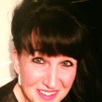 Christina Lynch Photo 27