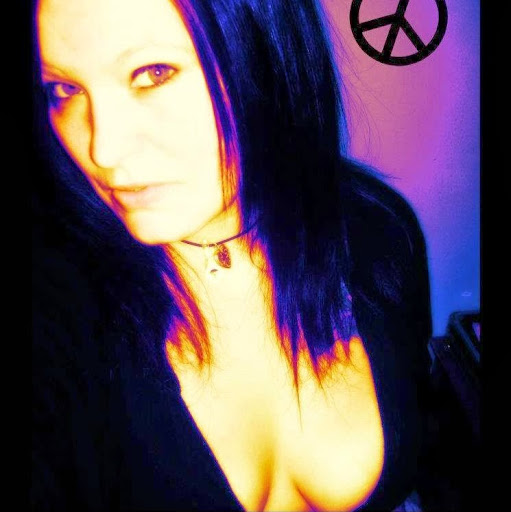 Jess Morrison Photo 14