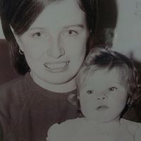 Debbie Laughlin Photo 27