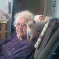 Maxine Watts Photo 10