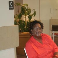 Regina Guy Photo 26