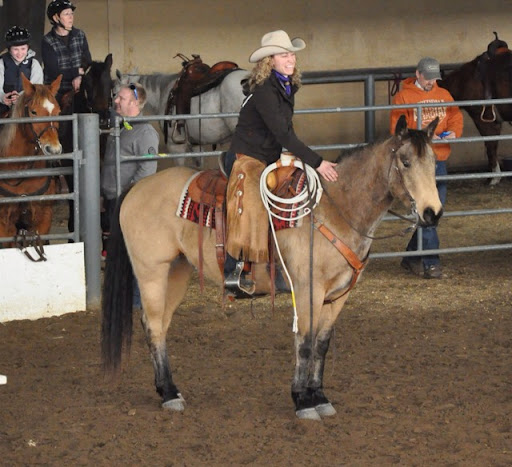 Janelle Phillips Photo 18