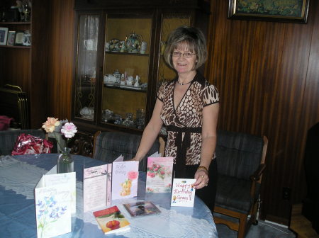 Betty Newman Photo 11