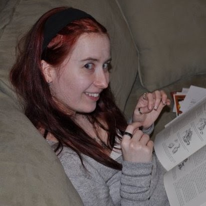 Holly Jones Photo 14