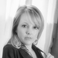 Michele Bullock Photo 9