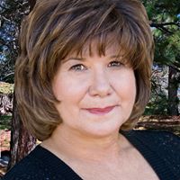 Deborah Earl Photo 24