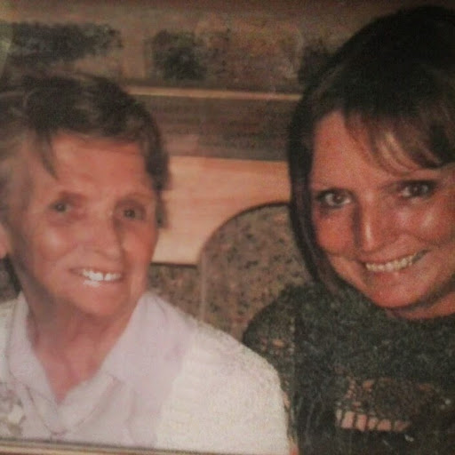Jeanette Hamilton Photo 10