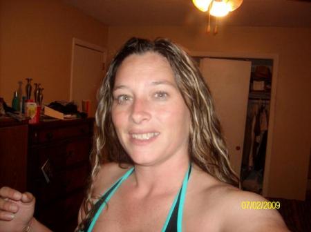 Jennifer Adkins Photo 38