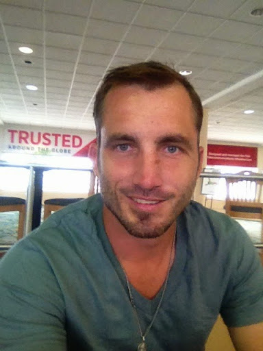 Chris Kelley Photo 32