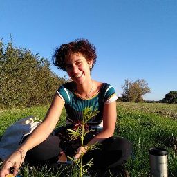 Laura Fanelli Photo 21