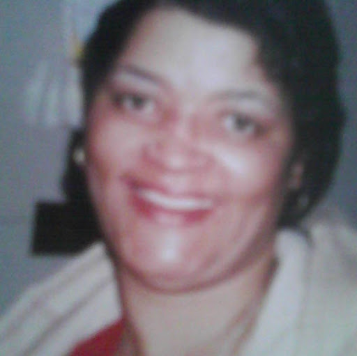 Monica Lewis Photo 15