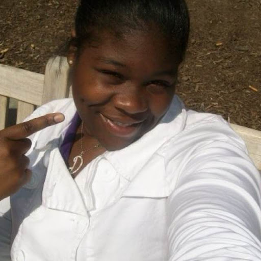 Danielle Davenport Photo 7