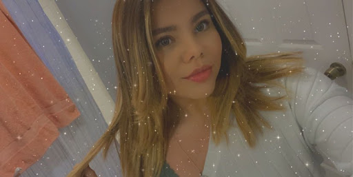 Alexandra Gonzalez Photo 14