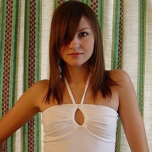 Marie Laroche Photo 35