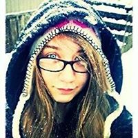 Mikayla Howell Photo 11