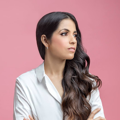 Tania Rivera Photo 16