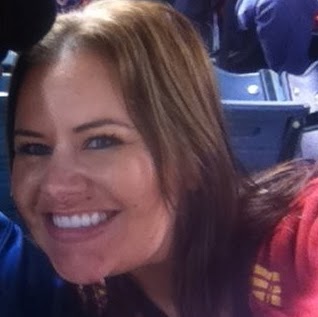 Kelly Barker Photo 23