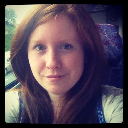 Victoria Betts Photo 28