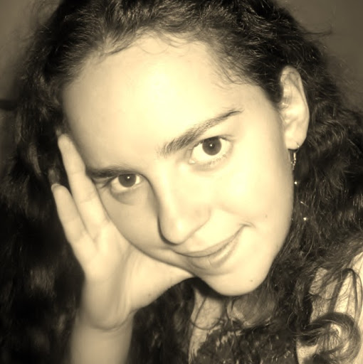 Sarah Andrew Photo 36