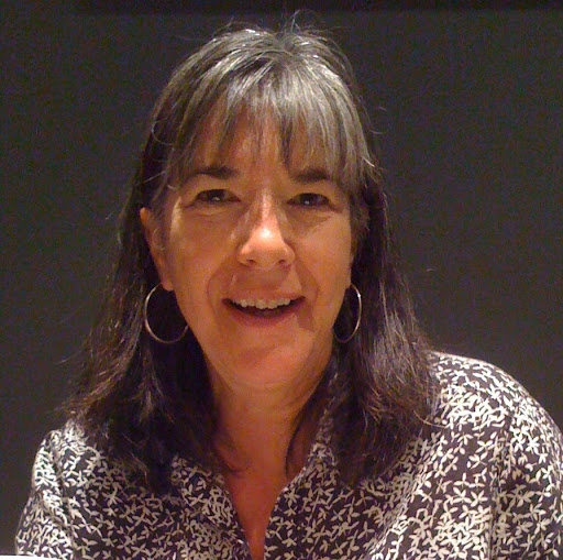 Linda Adams Photo 33