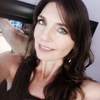 Laura Lockwood Photo 31