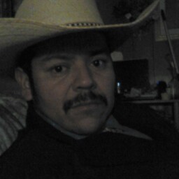 Isela Deleon Photo 9
