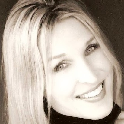 Kristine Robinson Photo 9