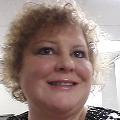 Angela Kreitzer Photo 9