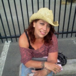 Theresa Yates Photo 26