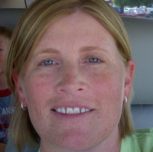 Jennifer Simmons Photo 38
