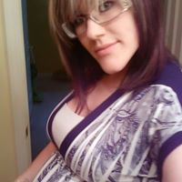 Michelle Quinn Photo 32