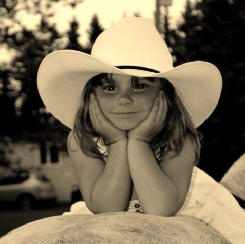 Claire Atkinson Photo 8