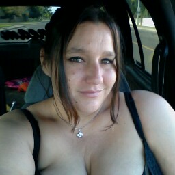 April Hutchinson Photo 20
