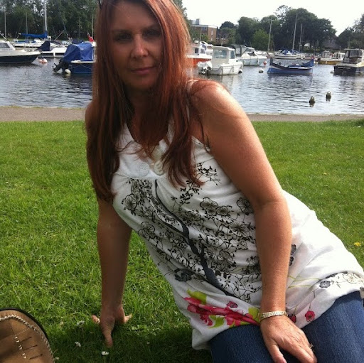 Julie Speirs Photo 5