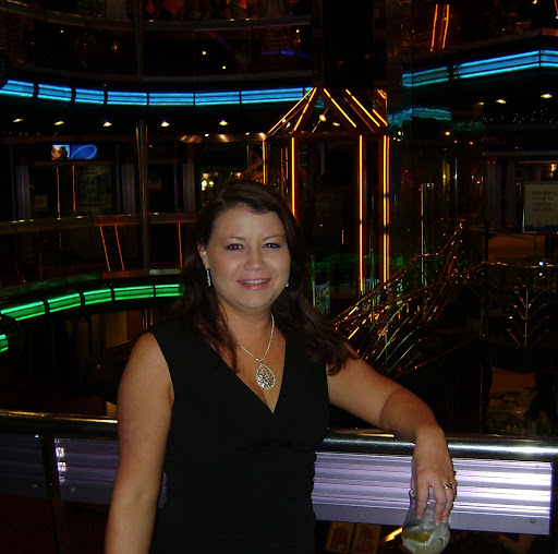 Amanda Grover Photo 13