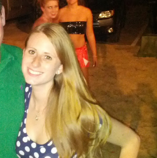 Victoria Crowder Photo 29