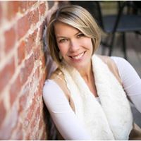 Andrea Jennings Photo 25