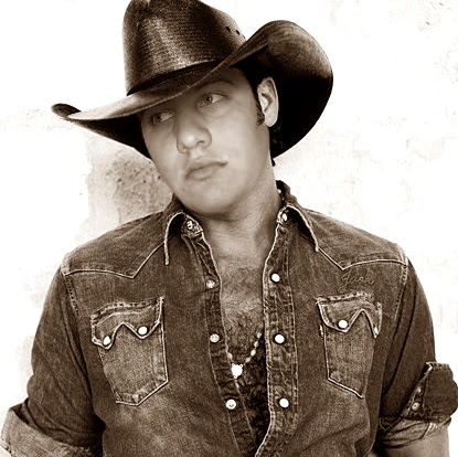 David Cisneros Photo 31