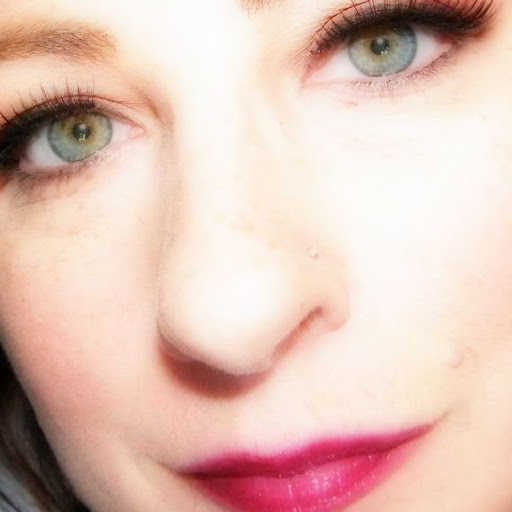 Melanie Ware Photo 31