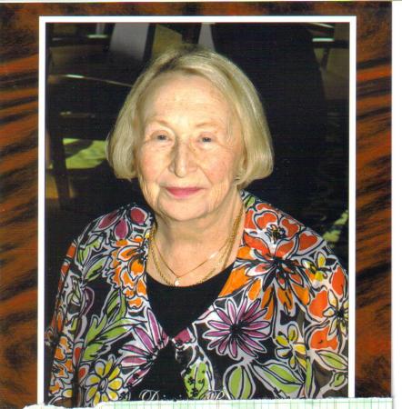 Lillian Harris Photo 24